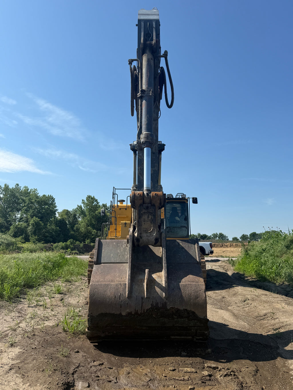 2017 Deere 670G LC with 11,505 Hrs