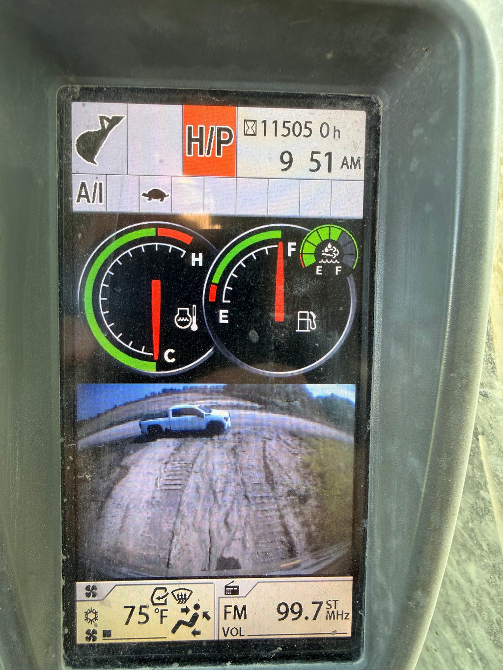 2017 Deere 670G LC with 11,505 Hrs