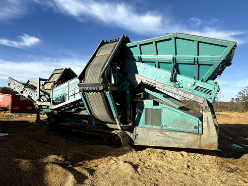 2018 Powerscreen Warrior 1800 with 3461 Hours