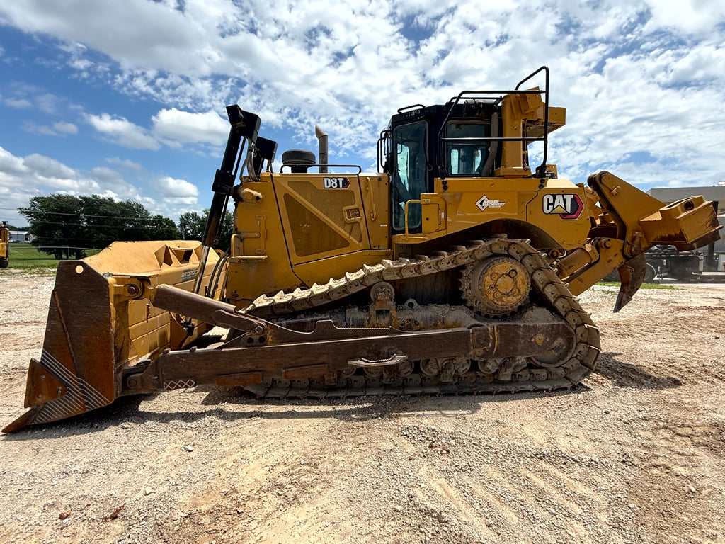 Used Cat D8T Dozer for Sale – 2011 Caterpillar D8T, 12,677 Hours, Ripper
