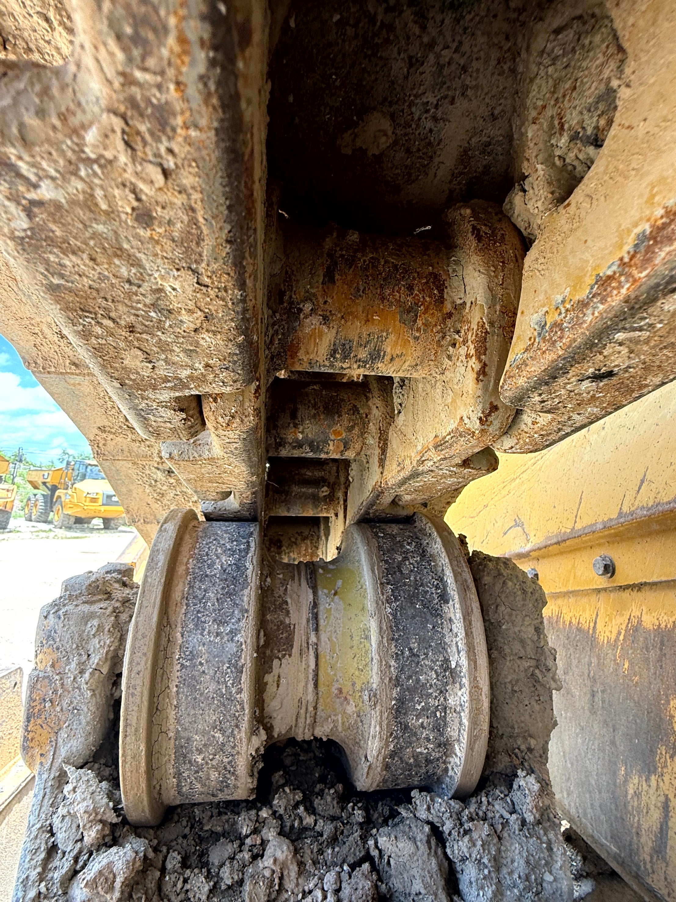 Used Cat D8T Dozer for Sale – 2011 Caterpillar D8T, 12,677 Hours, Ripper