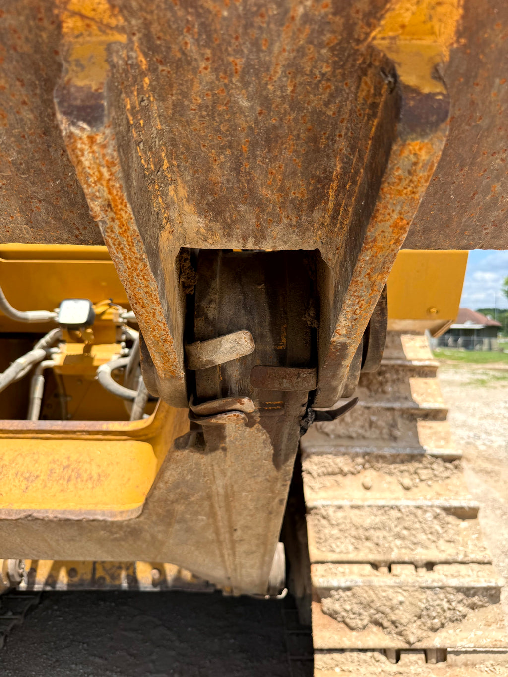 Used Cat D8T Dozer for Sale – 2011 Caterpillar D8T, 12,677 Hours, Ripper
