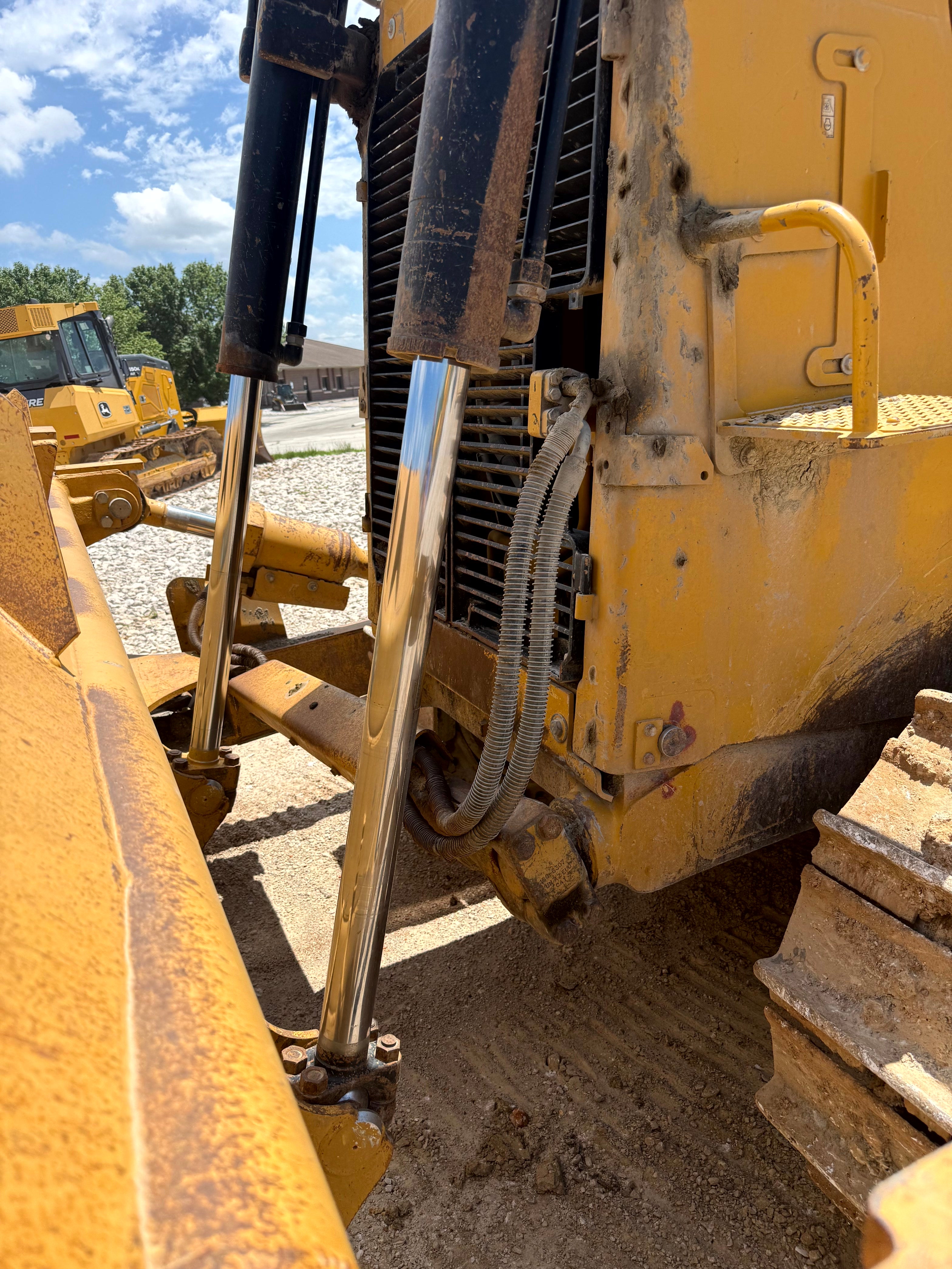 Used Cat D8T Dozer for Sale – 2011 Caterpillar D8T, 12,677 Hours, Ripper
