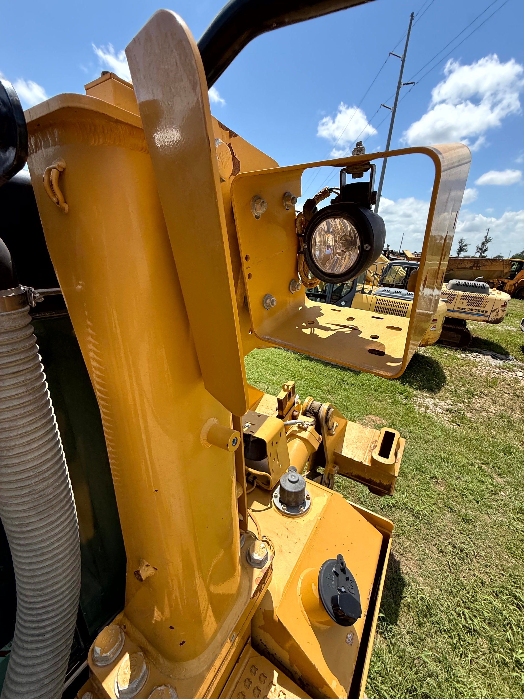 Used Cat D8T Dozer for Sale – 2011 Caterpillar D8T, 12,677 Hours, Ripper