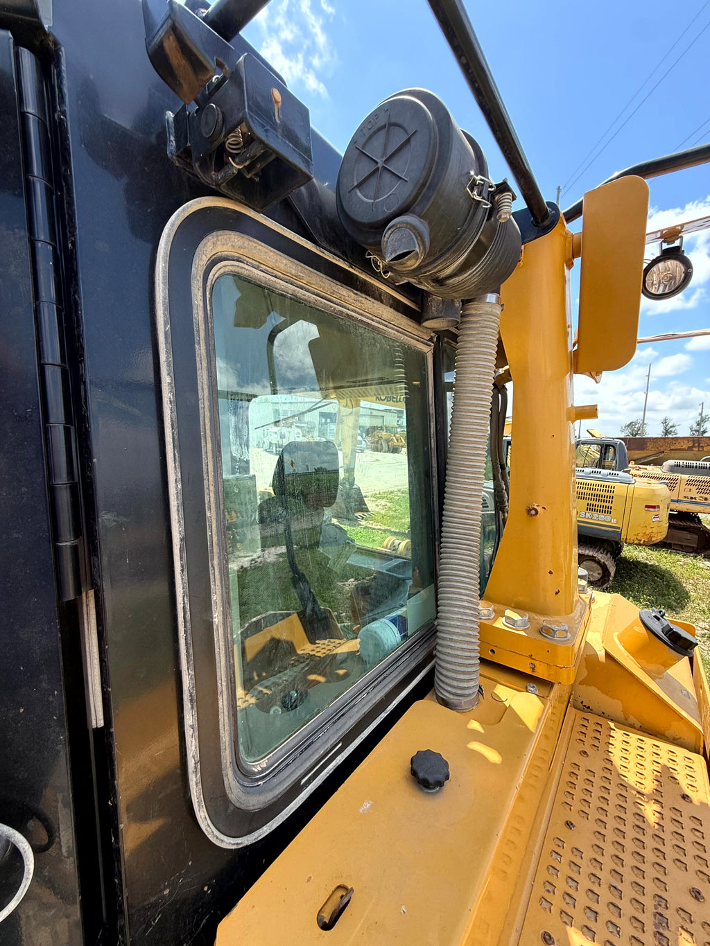 Used Cat D8T Dozer for Sale – 2011 Caterpillar D8T, 12,677 Hours, Ripper