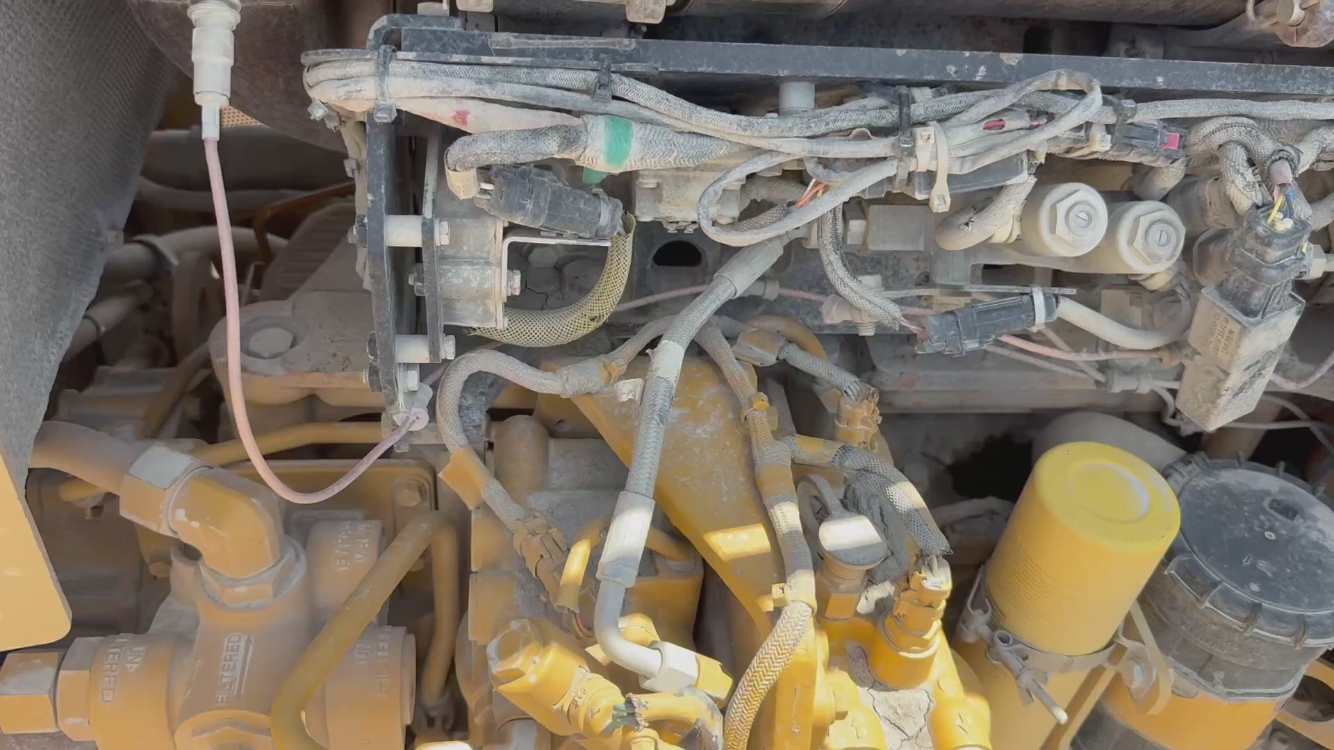 Used Cat D8T Dozer for Sale – 2011 Caterpillar D8T, 12,677 Hours, Ripper